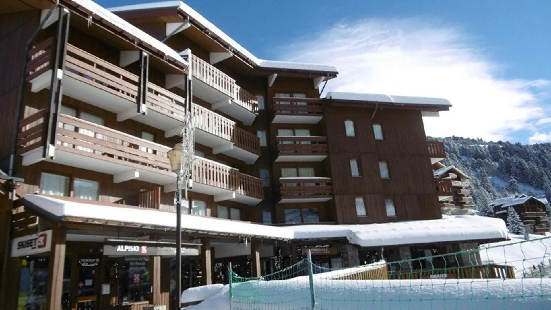 Apartment Appartement 1 Ch. Confortable Avec Balcon Et Casier A Skis A Meribel - Fr-1-355-45