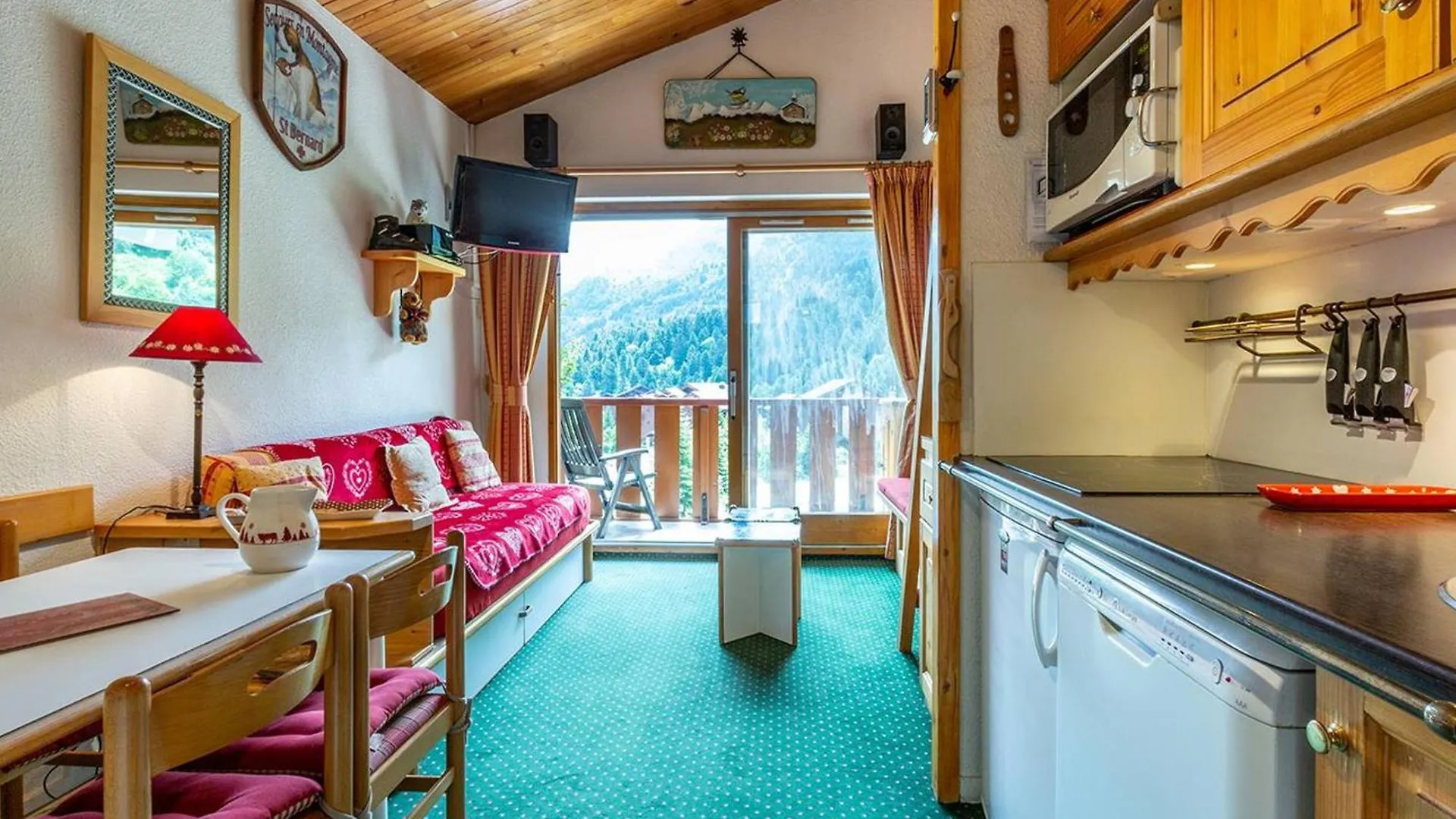 Appartement 1 Ch. Confortable Avec Balcon Et Casier A Skis A Meribel - Fr-1-355-45 0*,